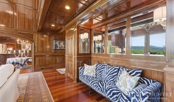 224 Chestnut Trl, Banner Elk, NC 28604