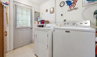 119 Falvey St, Bangor, ME 04401