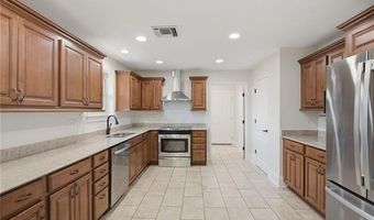 402 AVENUE A, Belle Chasse, LA 70037