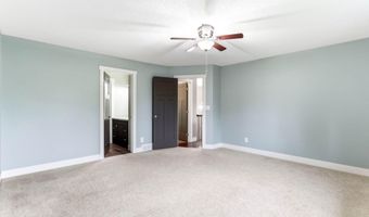 2516 White Oak Dr, Ames, IA 50014