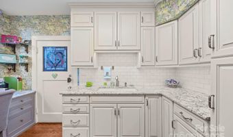 185 Macon Ave B9, Asheville, NC 28804