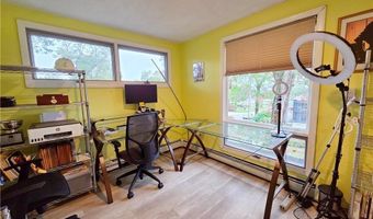 141 Glen Ridge Rd, Cranston, RI 02920