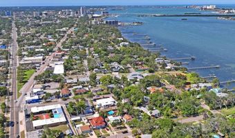 403 PRINCESS St, Clearwater, FL 33755