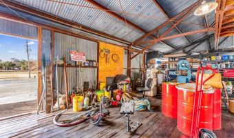 323 Water St, Apalachicola, FL 32320