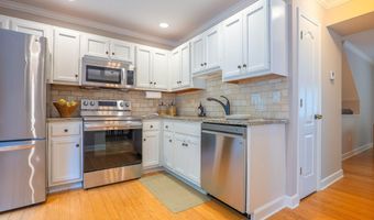 10 South St 68, Danbury, CT 06810