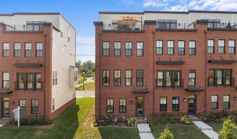 23158 HORSESHOE TRAIL Sq, Brambleton, VA 20148