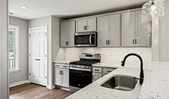 10484 Meyers Park Dr, Ashland, VA 23005