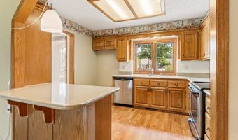 9 McKenzie Dr, Bella Vista, AR 72715