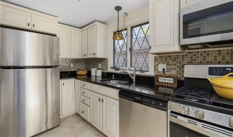 98 Homewood Ave, North Providence, RI 02911