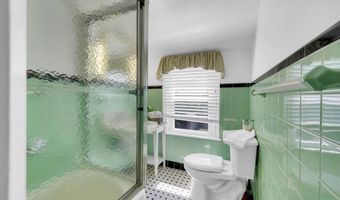 110 Trenton Ave, Point Pleasant Beach, NJ 08742