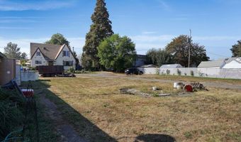 2240 FERRY St, Albany, OR 97322
