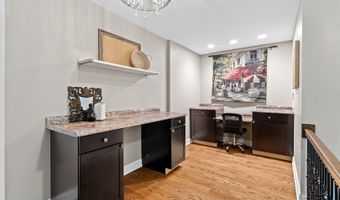 15 E Fairview St, Arlington Heights, IL 60005