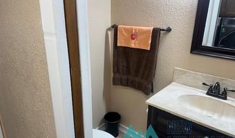 502 Farris St, Carlsbad, NM 88220