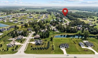5962 Deer Hollow Rd, Auburn, IN 46706