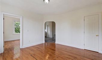 11 Roosevelt St 3R, North Providence, RI 02904