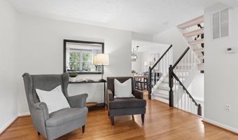 6033 HYDRANGEA Dr, Alexandria, VA 22310