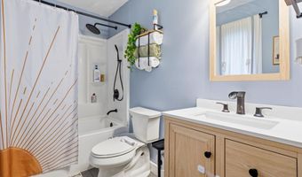 2324 Briarwood Dr, Asbury, IA 52002