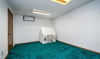 417 NW Greenwood St, Ankeny, IA 50023