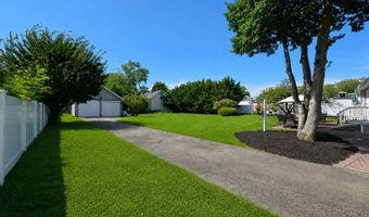 9 Ocean Ave, Amityville, NY 11701