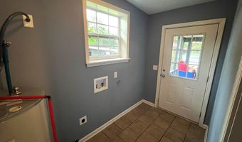 418 Third St, Adel, GA 31620