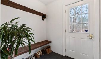 5 Webb Rd, Waterville, ME 04901