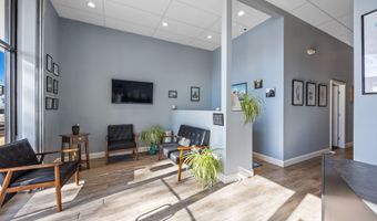 1271 S Broad St, Wallingford, CT 06492