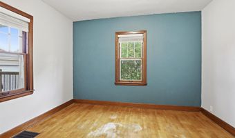 821 S WEIMAR St, Appleton, WI 54915