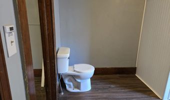 909 W 4th St, Bicknell, IN 47512