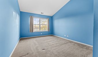 266 Grandview Ct, Algonquin, IL 60102