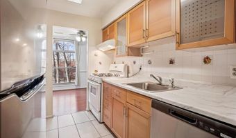 3356 WOODBURN Rd #34, Annandale, VA 22003