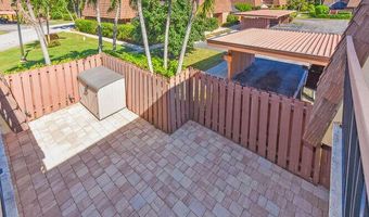 11 Atrium Cir D, Atlantis, FL 33462