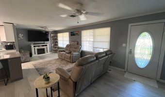 1101 Breckenridge Dr, Adel, GA 31620