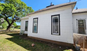 324 S Bluff Ave, Anthony, KS 67003
