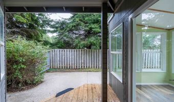 615 SW SEABIRD Dr, Bandon, OR 97411