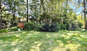 207 Diane Ln, Bristol, CT 06010