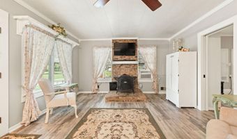 8916 Eastwood Dr, Abbeville, LA 70510