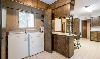 1205 N Nokomis, Alexandria, MN 56308