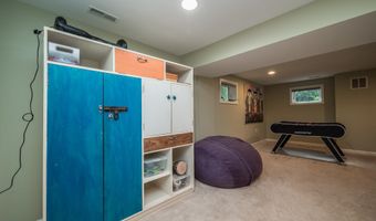 7016 WILSON Ln, Bethesda, MD 20817