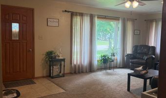 331 S 4th St, Akron, IA 51001