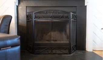 547- A KING, Basye, VA 22810