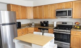 72 S Ruga Ct, Addison, IL 60101