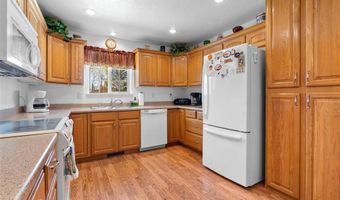 895 Roney Ave, Powell, WY 82435