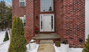 1360 Fairlane Dr, Ann Arbor, MI 48104