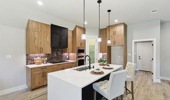 2084 Glenhollow Dr, Weatherford, TX 76088