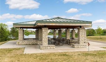 15590 Duck Trail Ln, Apple Valley, MN 55124