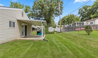6334 Hurstgreen Ln, Affton, MO 63123
