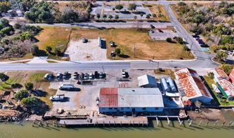 323 Water St, Apalachicola, FL 32320