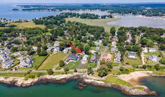 133 Linden Ave Apt B, Branford, CT 06405