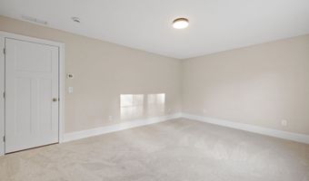 24 Gypsum Ln 28, Chester, NH 03036