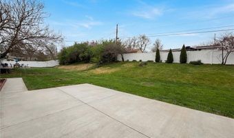 510 Wicklow Dr, Ballwin, MO 63021
